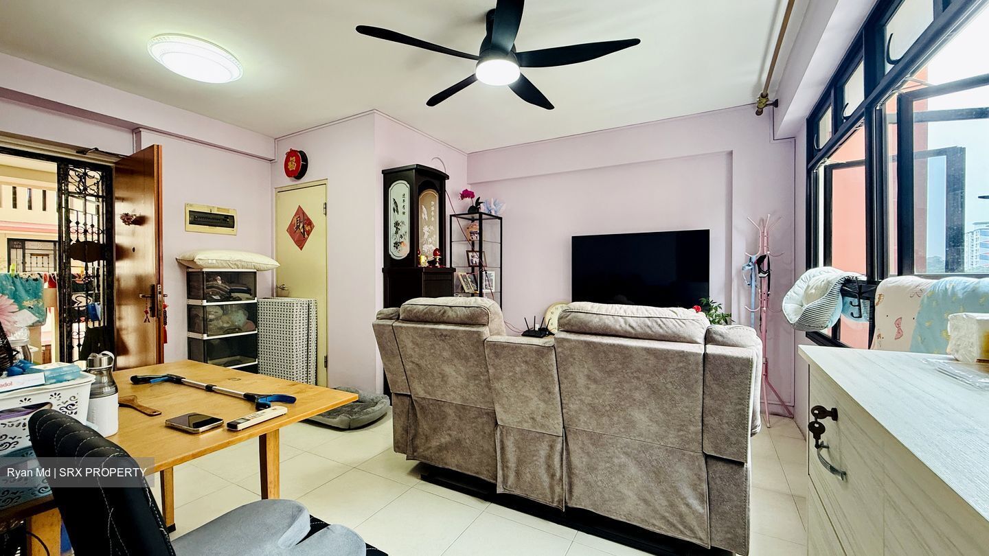 Blk 535 Limbang Meadows (Choa Chu Kang), HDB 2 Rooms #636930691